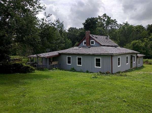 33 Acres of Land with Home for Lease in Wilmore, Kentucky