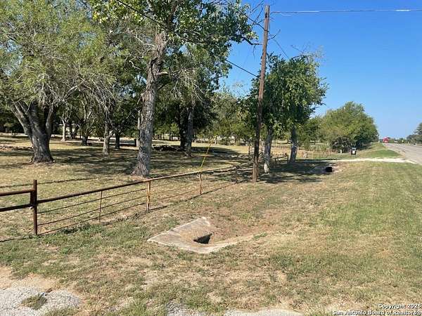 1.12 Acres of Residential Land for Sale in Luling, Texas