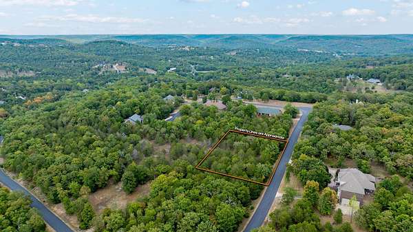 1 Acre of Residential Land for Sale in Saddlebrooke, Missouri