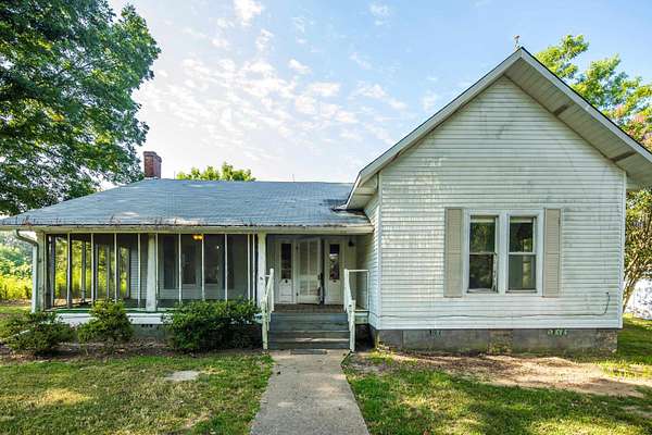 12 Acres of Land with Home for Sale in Brownsville, Tennessee