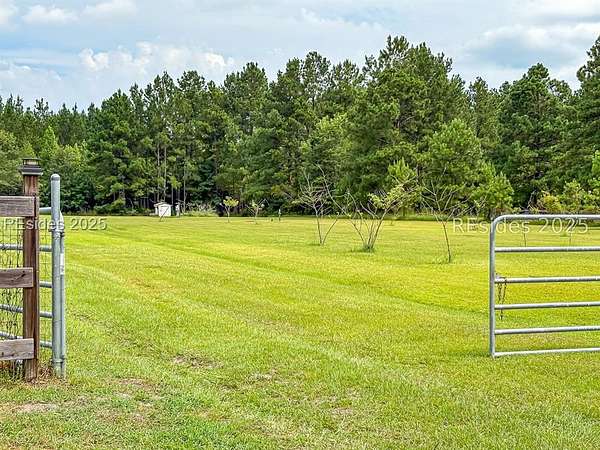 3.46 Acres of Residential Land with Home for Sale in Pineland, South Carolina