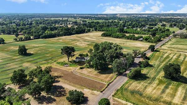 21.4 Acres of Land with Home for Sale in Anderson, California