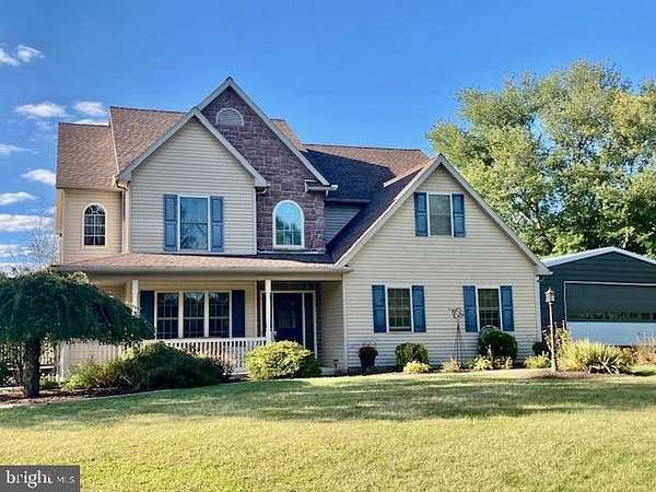 2.17 Acres of Residential Land with Home for Auction in Reinholds, Pennsylvania