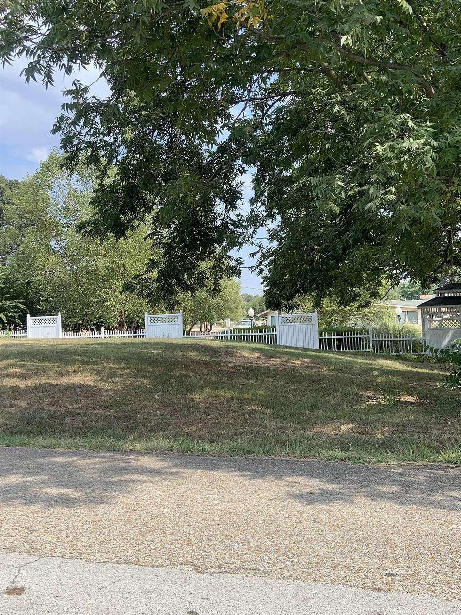0.44 Acres of Land for Sale in Paragould, Arkansas