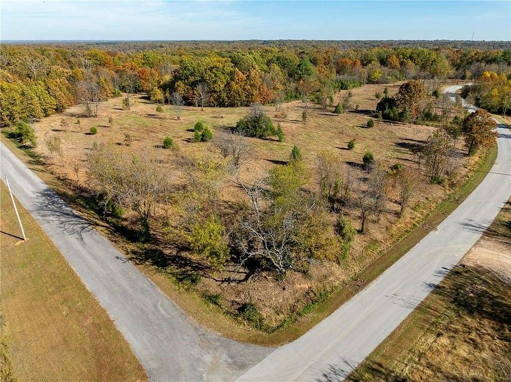 7 Acres of Residential Land for Sale in Bella Vista, Arkansas