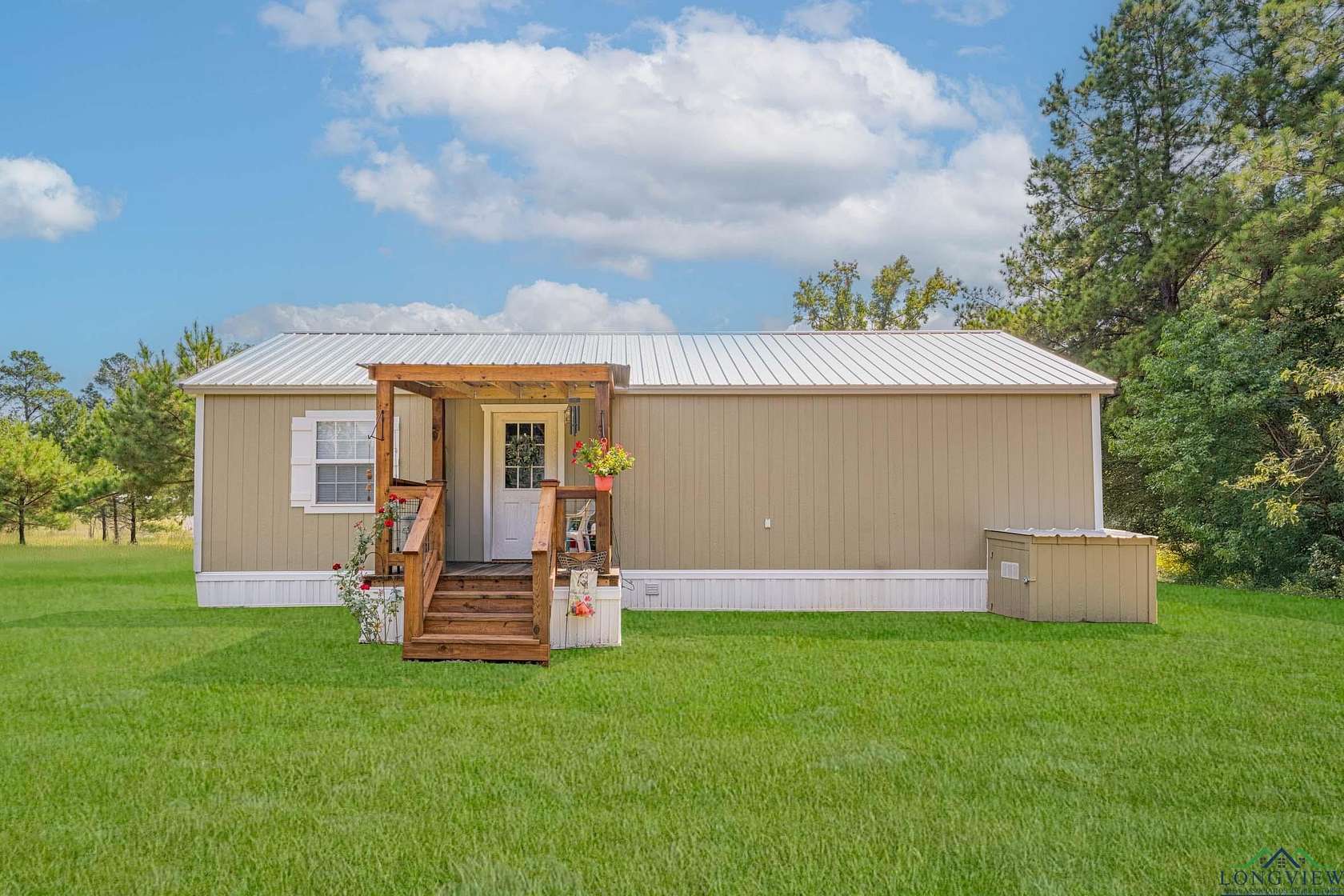 4 Acres of Residential Land with Home for Sale in Harleton, Texas