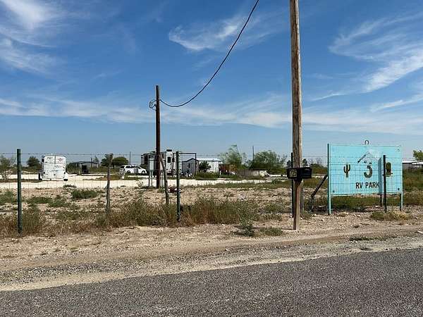 9 Acres of Residential Land for Sale in Fort Stockton, Texas
