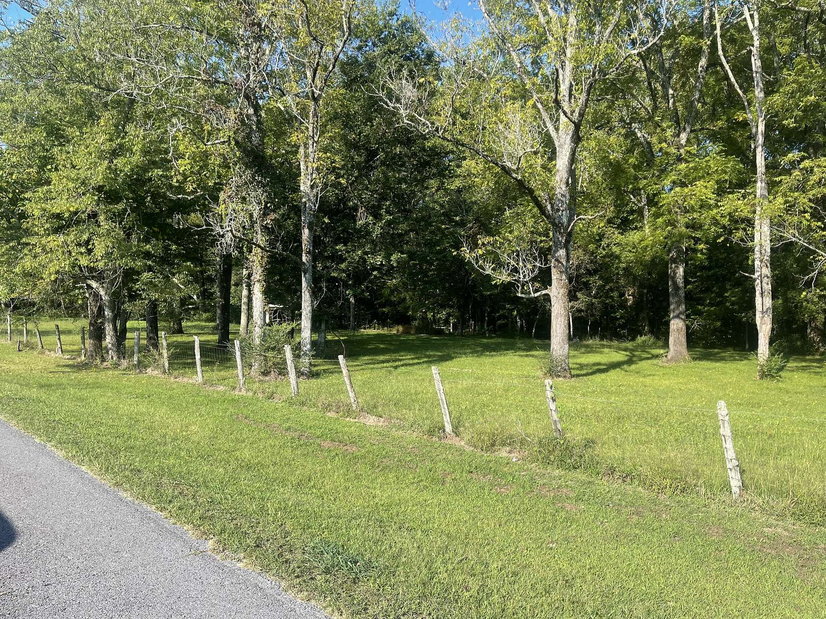 1.75 Acres of Residential Land for Sale in Manchester, Tennessee