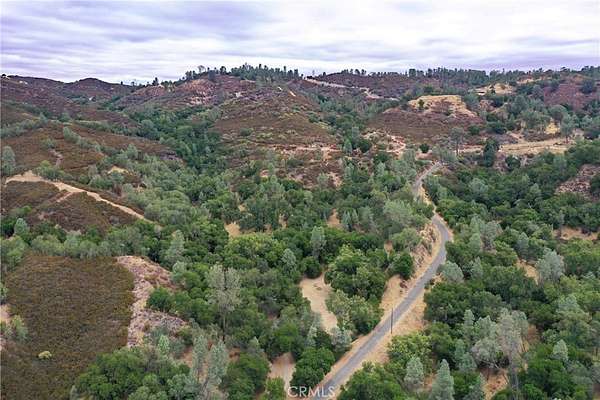 26 Acres of Agricultural Land with Home for Sale in Bradley, California