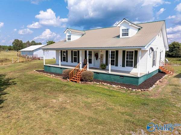 10 Acres of Land with Home for Sale in Section, Alabama