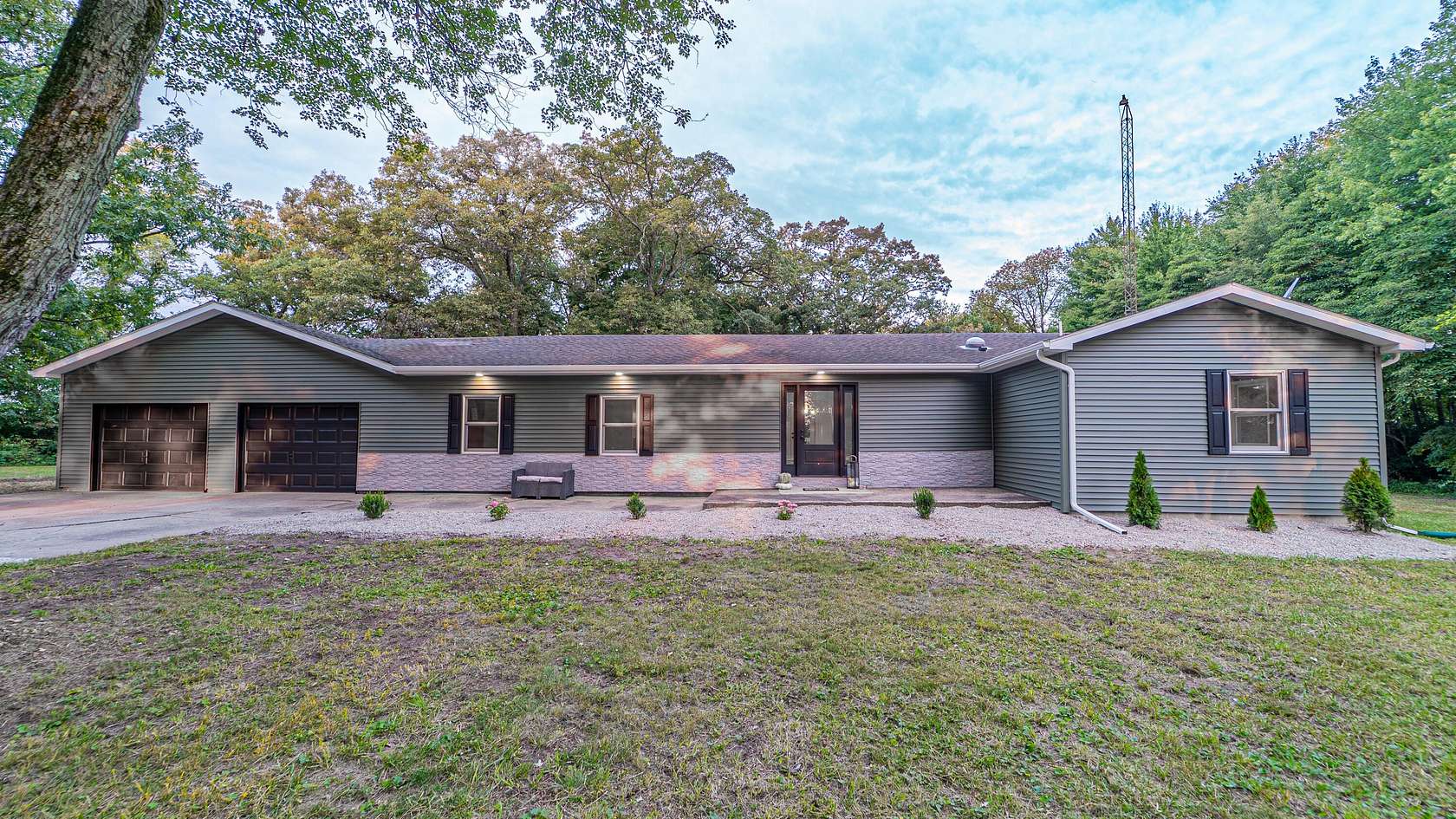 2.36 Acres of Residential Land with Home for Sale in North Judson, Indiana