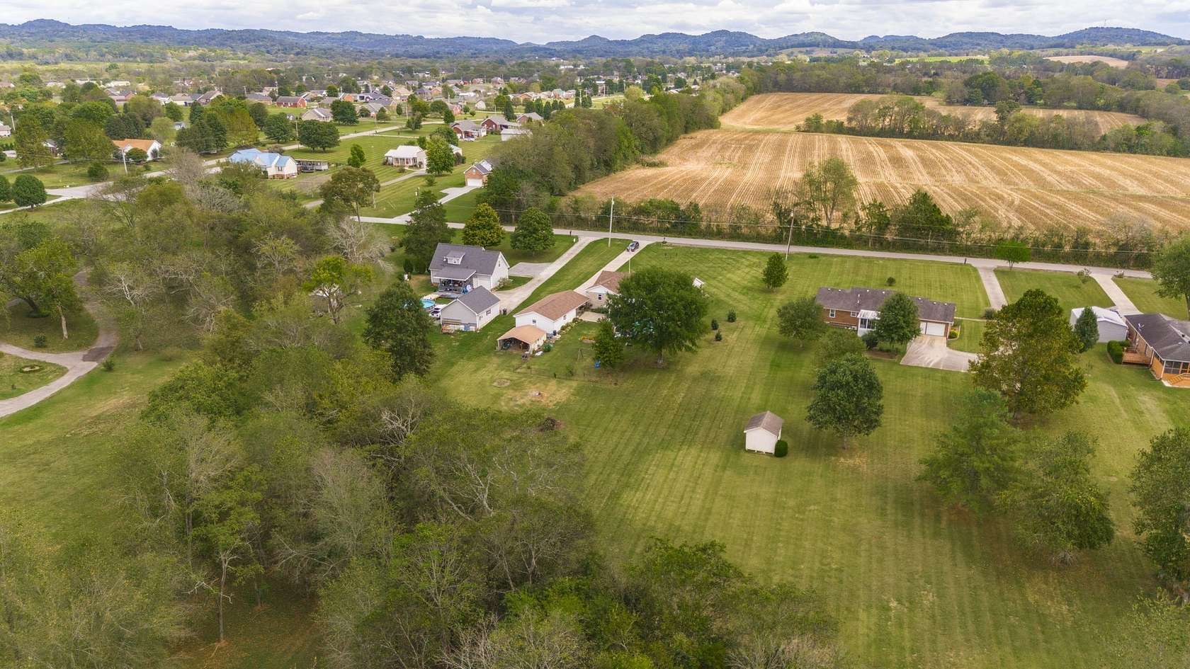 2.48 Acres of Residential Land with Home for Sale in Castalian Springs, Tennessee