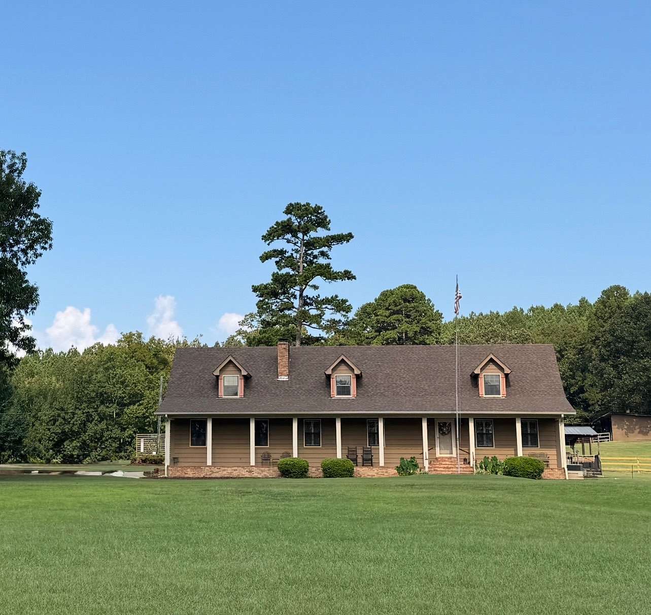 10 Acres of Land with Home for Sale in Grenada, Mississippi