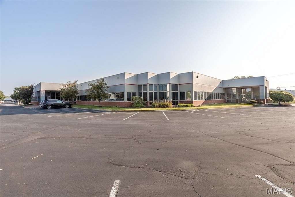 2.79 Acres of Improved Commercial Land for Sale in Chesterfield, Missouri