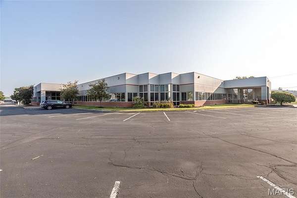 2.79 Acres of Improved Commercial Land for Sale in Chesterfield, Missouri