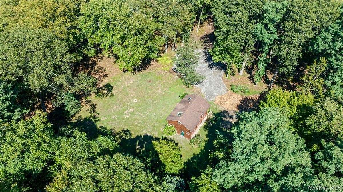 2.35 Acres of Land for Sale in Oyster Bay Cove, New York