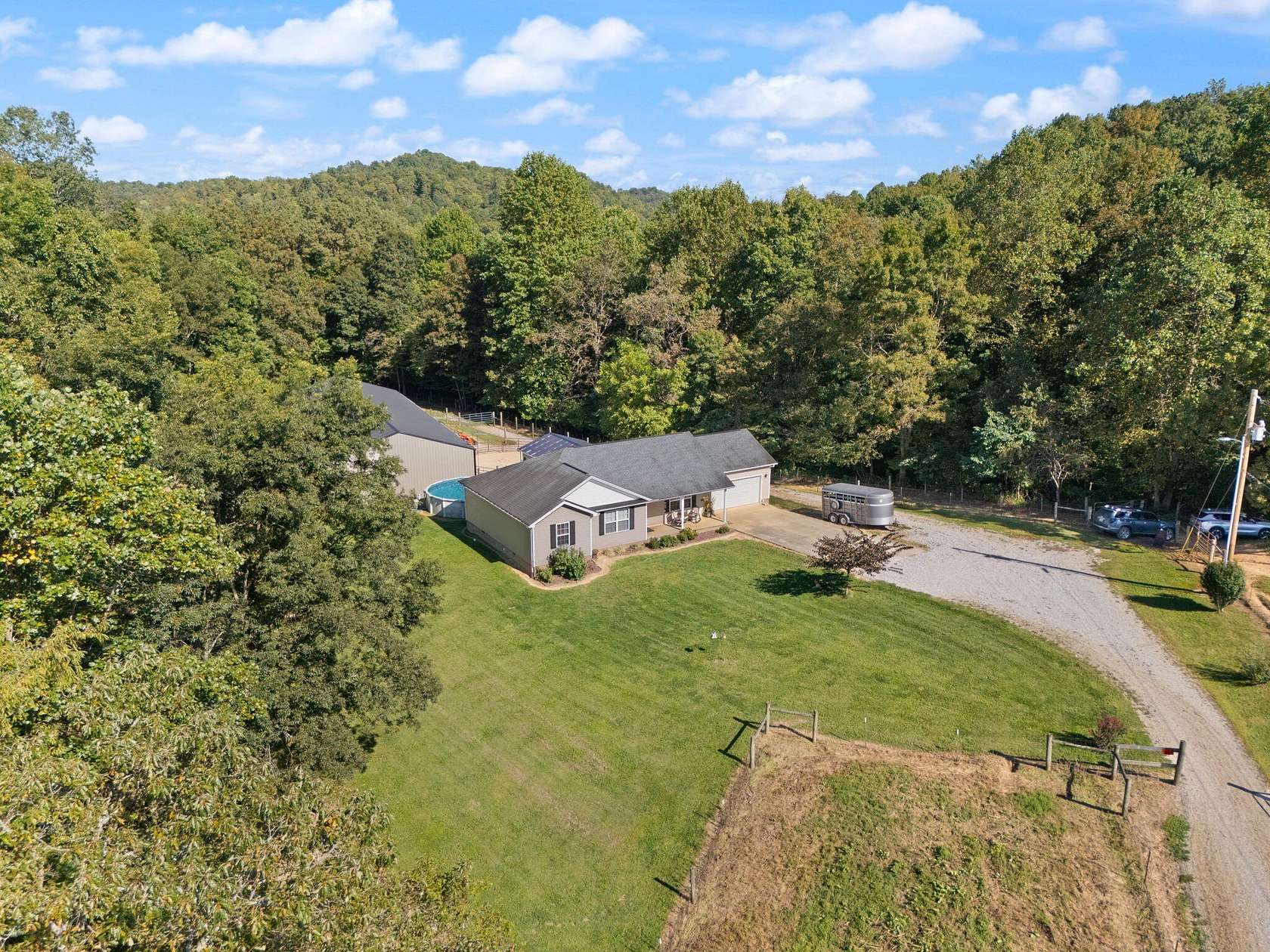 49 Acres of Land with Home for Sale in Barbourville, Kentucky