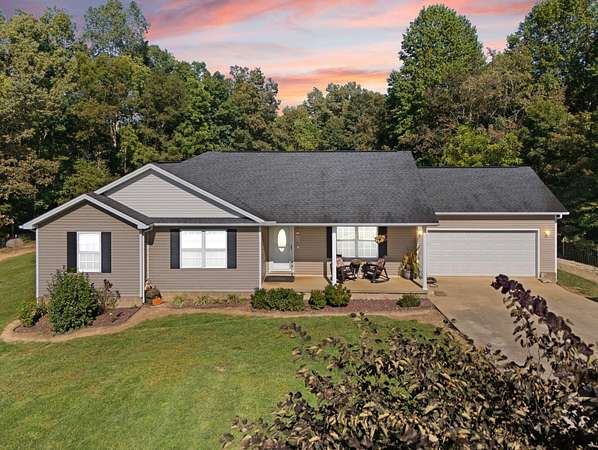 49 Acres of Land with Home for Sale in Barbourville, Kentucky