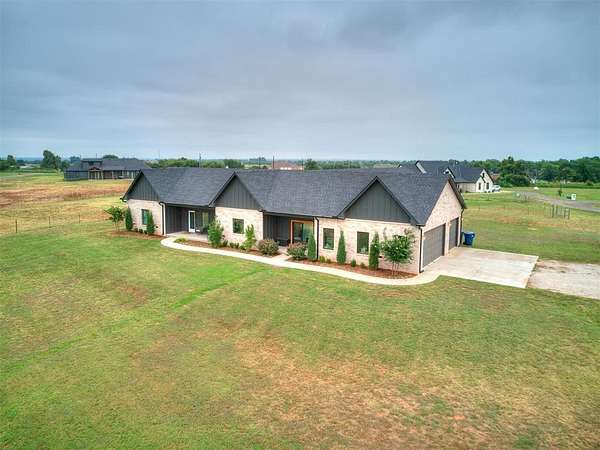 2.23 Acres of Land with Home for Sale in Cashion, Oklahoma