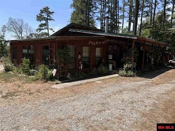 10 Acres of Land with Home for Sale in Mountain Home, Arkansas