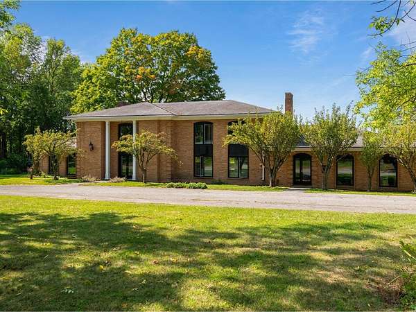 3.62 Acres of Residential Land with Home for Sale in South Burlington, Vermont