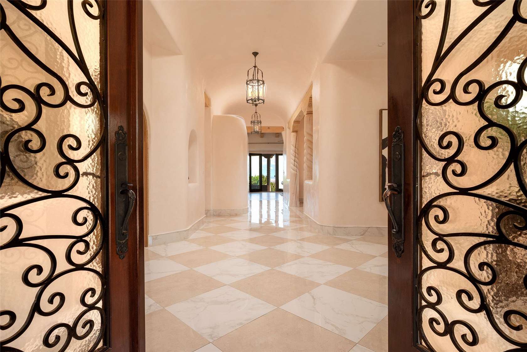 2.86 Acres of Residential Land with Home for Sale in Santa Fe, New Mexico