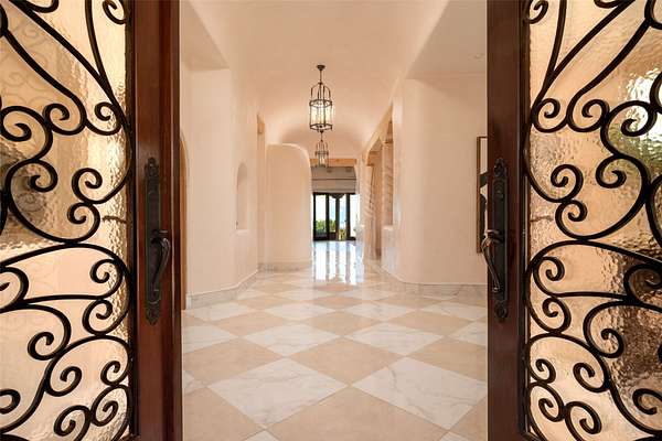 2.86 Acres of Residential Land with Home for Sale in Santa Fe, New Mexico