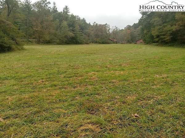10 Acres of Land for Sale in Laurel Springs, North Carolina
