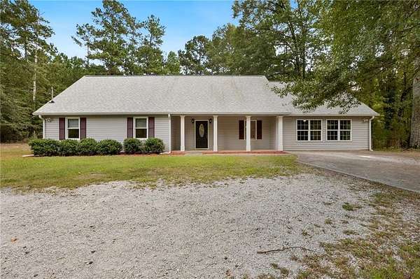 5 Acres of Residential Land with Home for Sale in Oxford, Georgia