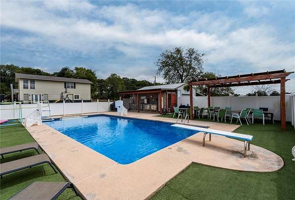 2 Acres of Improved Mixed-Use Land for Sale in Gravette, Arkansas