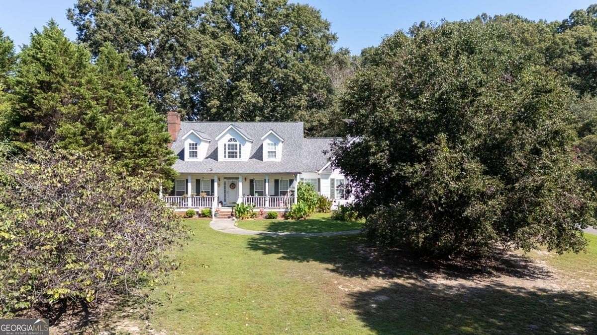 4.8 Acres of Residential Land with Home for Sale in Calhoun, Georgia