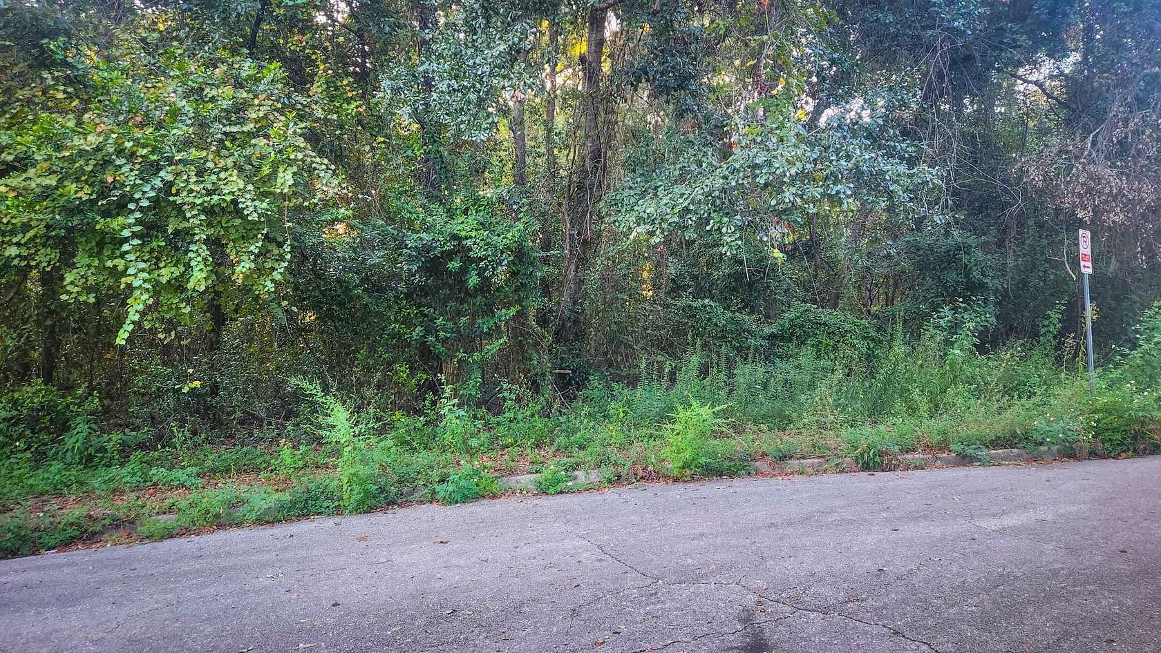 0.49 Acres of Commercial Land for Sale in Tallahassee, Florida