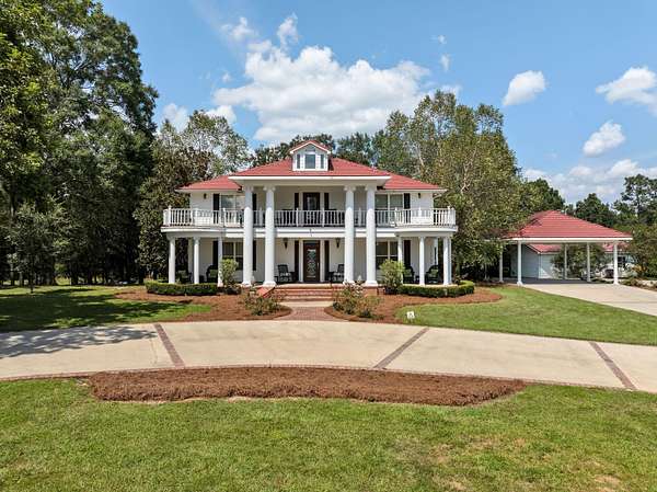 14 Acres of Land with Home for Sale in Lumberton, Mississippi