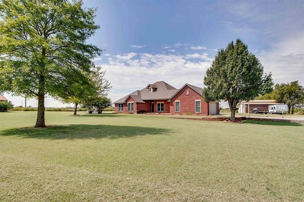 3 Acres of Residential Land with Home for Sale in Piedmont, Oklahoma
