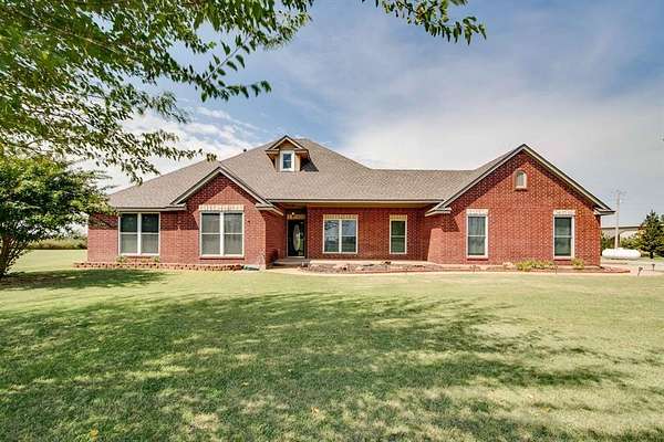3 Acres of Residential Land with Home for Sale in Piedmont, Oklahoma