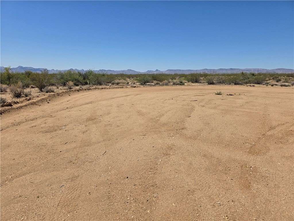 40 Acres of Recreational Land for Sale in Golden Valley, Arizona
