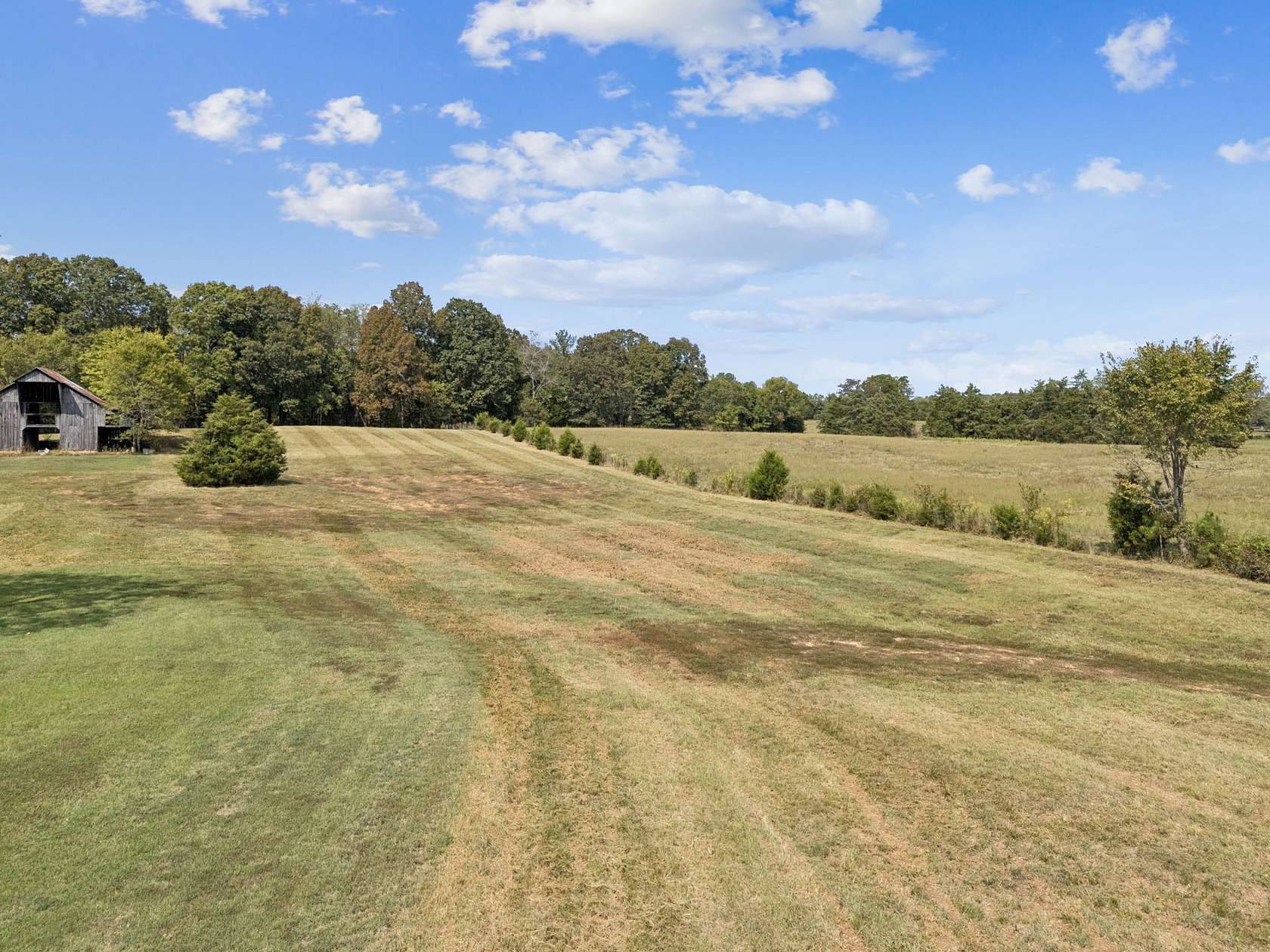 2 Acres of Residential Land for Sale in Dickson, Tennessee