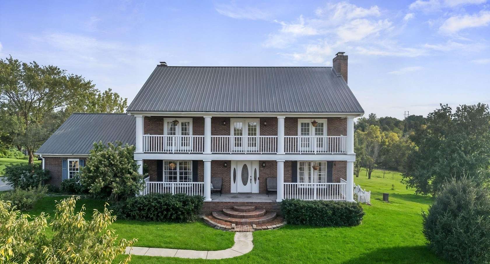 5.2 Acres of Residential Land with Home for Sale in Versailles, Kentucky