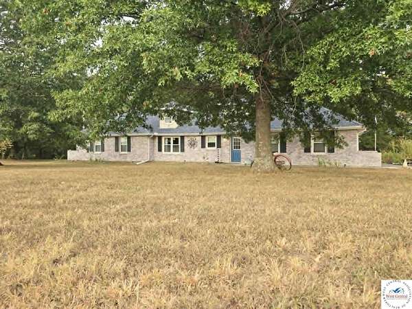 5.7 Acres of Residential Land with Home for Sale in Clinton, Missouri