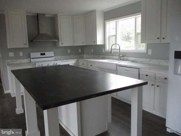 3 Acres of Residential Land with Home for Sale in Culpeper, Virginia