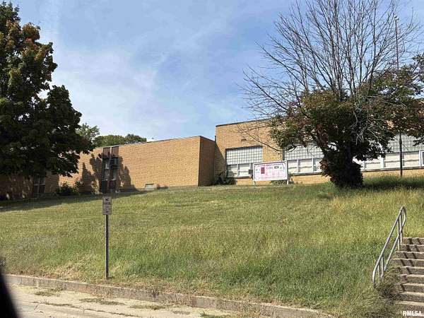 8.25 Acres of Mixed-Use Land for Sale in Clinton, Iowa