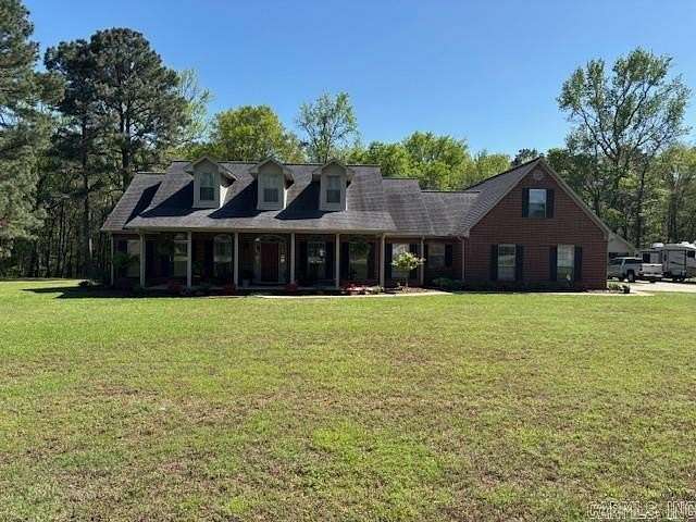 3 Acres of Residential Land with Home for Sale in Nashville, Arkansas