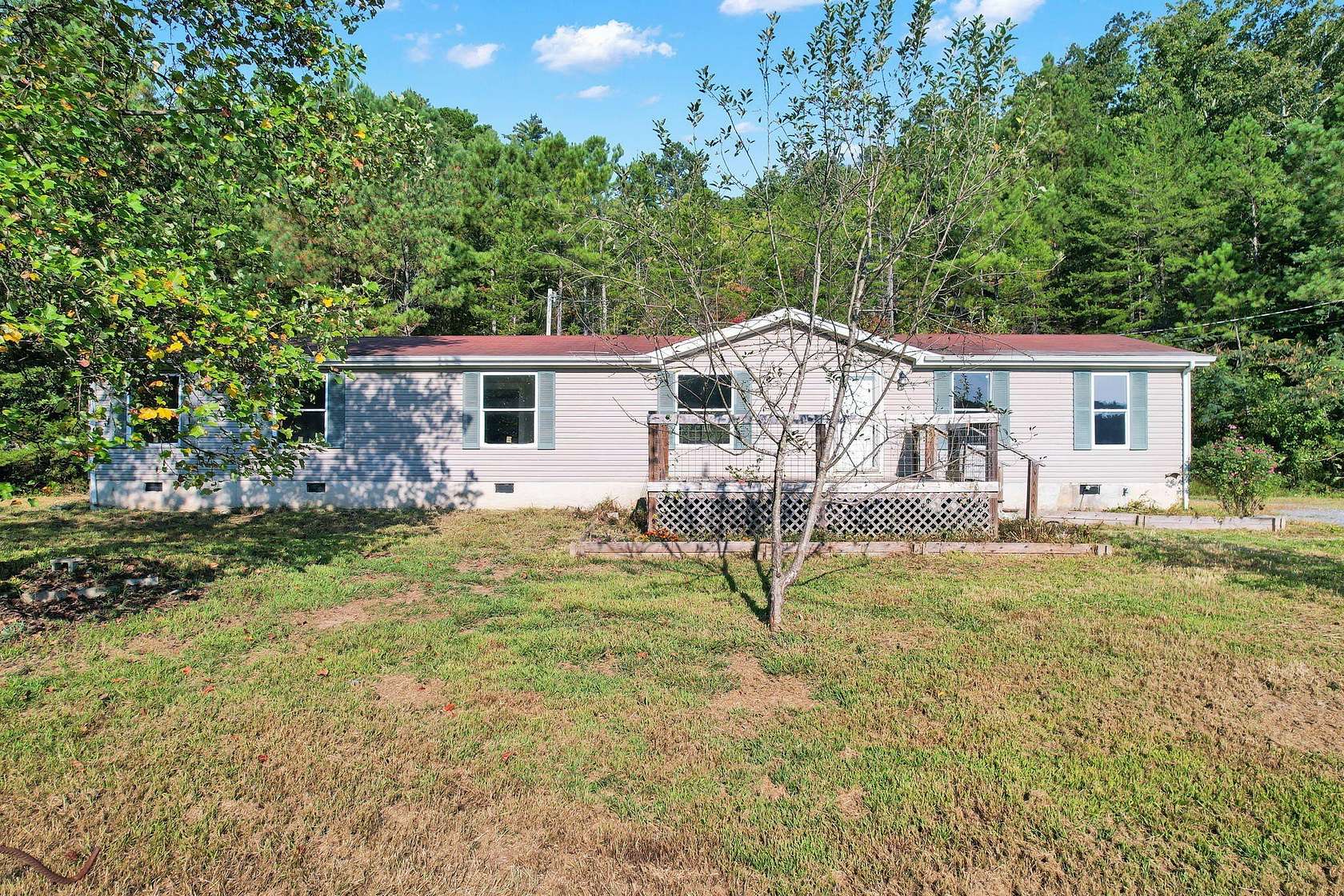 5.6 Acres of Residential Land with Home for Sale in Decatur, Tennessee