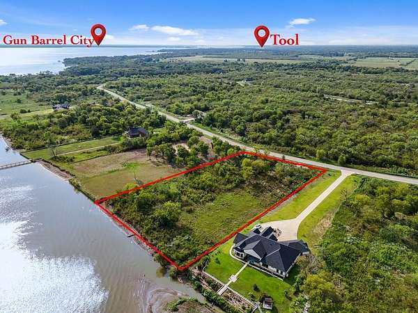 1 Acre of Residential Land for Sale in Kemp, Texas