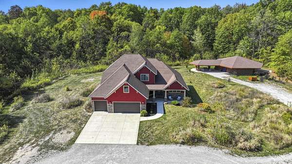 5 Acres of Residential Land with Home for Sale in Fort Wayne, Indiana