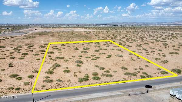 5 Acres of Residential Land for Sale in El Paso, Texas