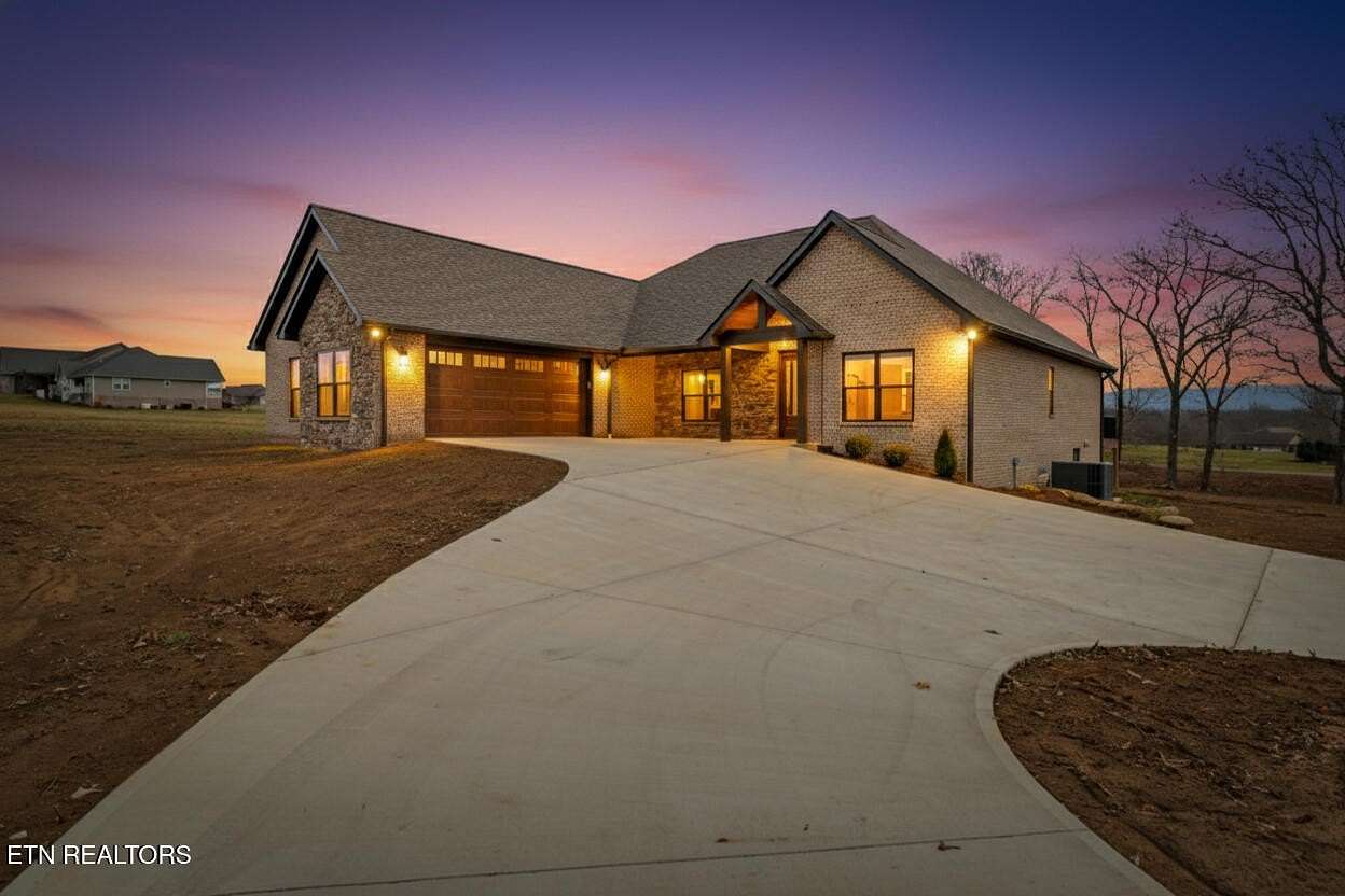 2.22 Acres of Land with Home for Sale in Crossville, Tennessee