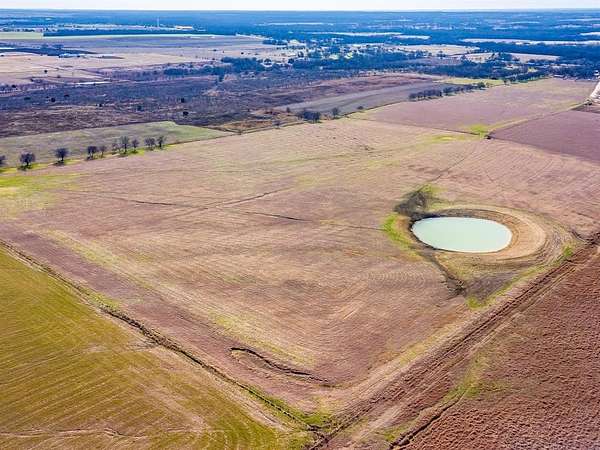 10 Acres of Land for Sale in Covington, Texas