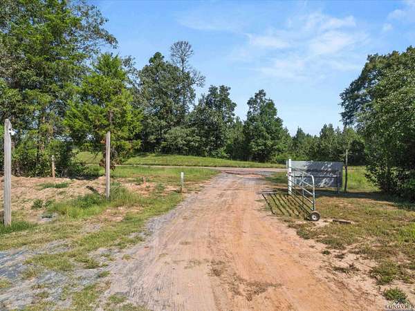 26 Acres of Recreational Land for Sale in Hughes Springs, Texas