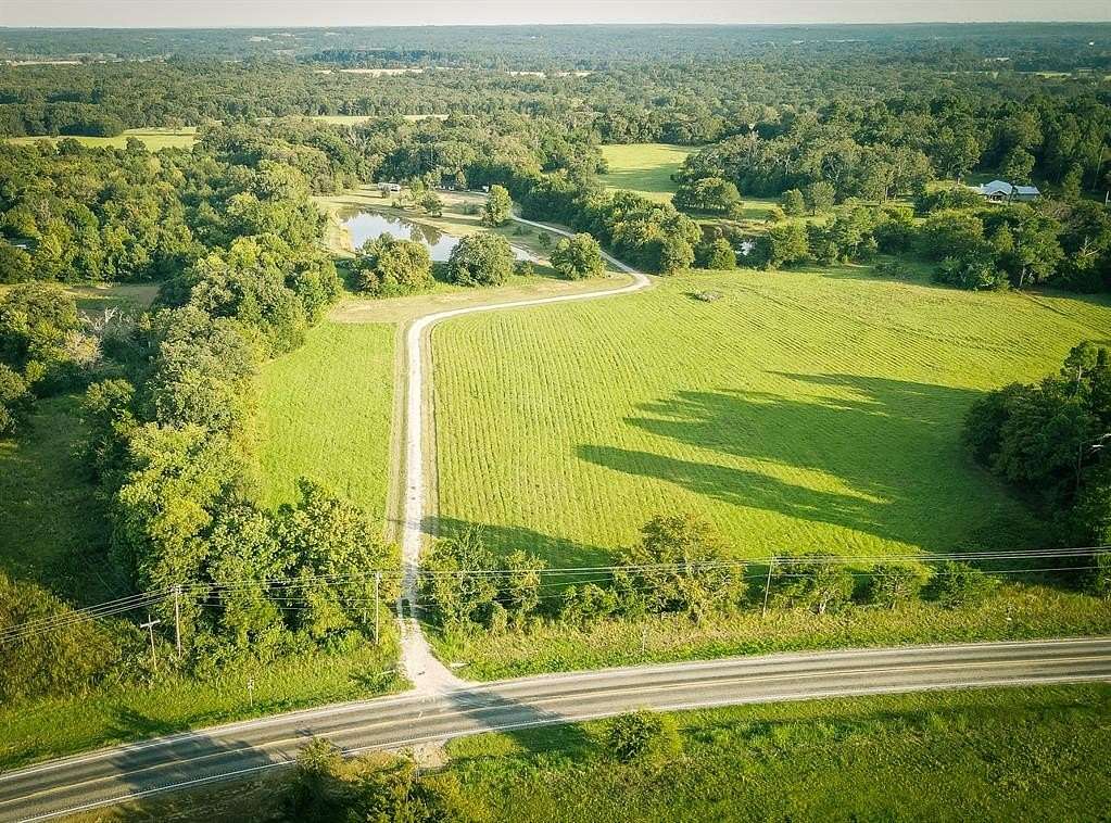 24.9 Acres of Land with Home for Sale in Canton, Texas